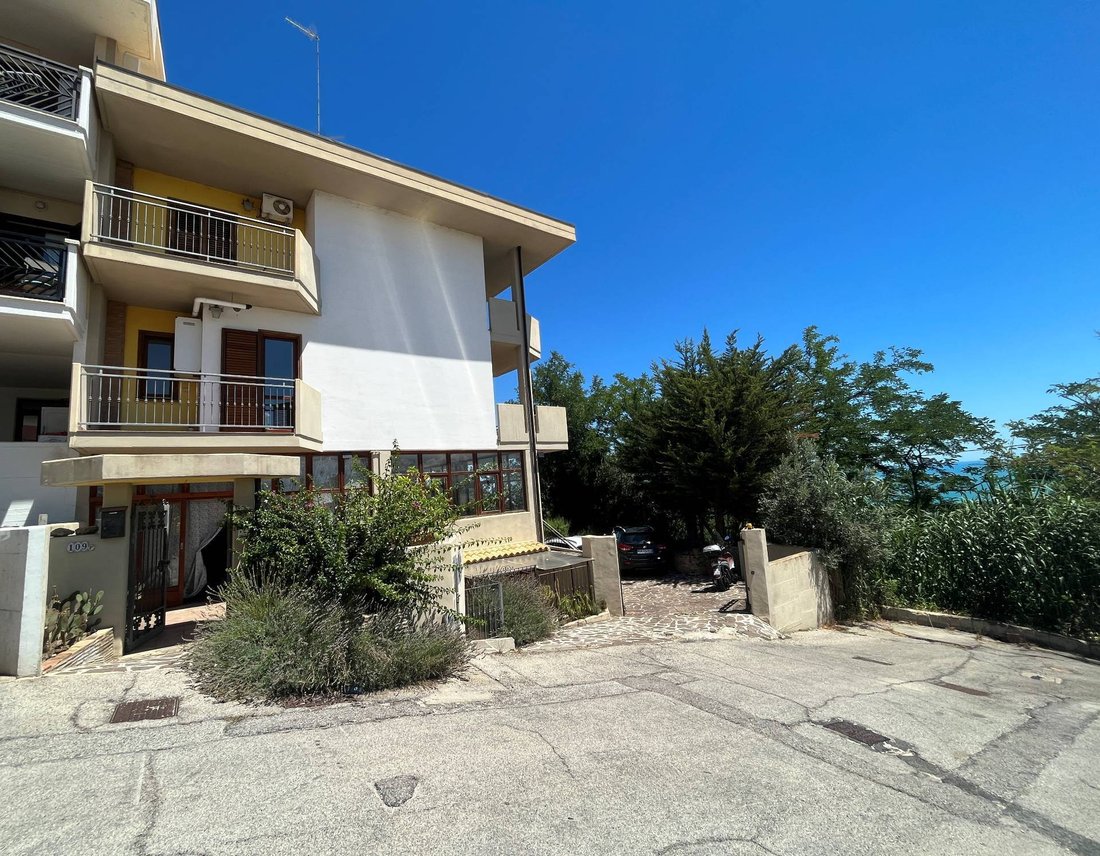 Villa In Vendita A Vasto, Zona Periferica In Vasto, Abruzzo, Italy For