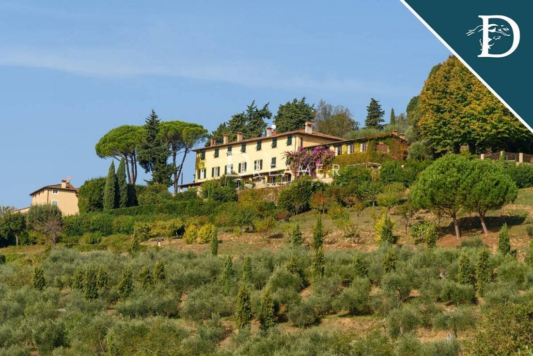 Villa in Area Monte San Quirico - Sant'Alessio, Lucca, Tuscany 3 - 12745805