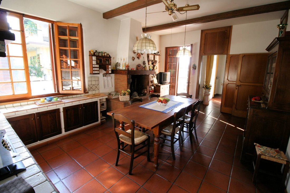 Villa in High School Zone, Montecatini Terme, Italy 4 - 12745809