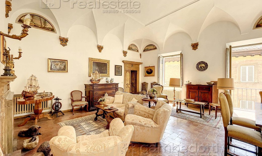 Apartment For Sale In Urbino, Centro Storico In Urbino, Marche, Italy