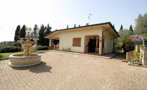 Villa in Montramito, Massarosa, Tuscany 1