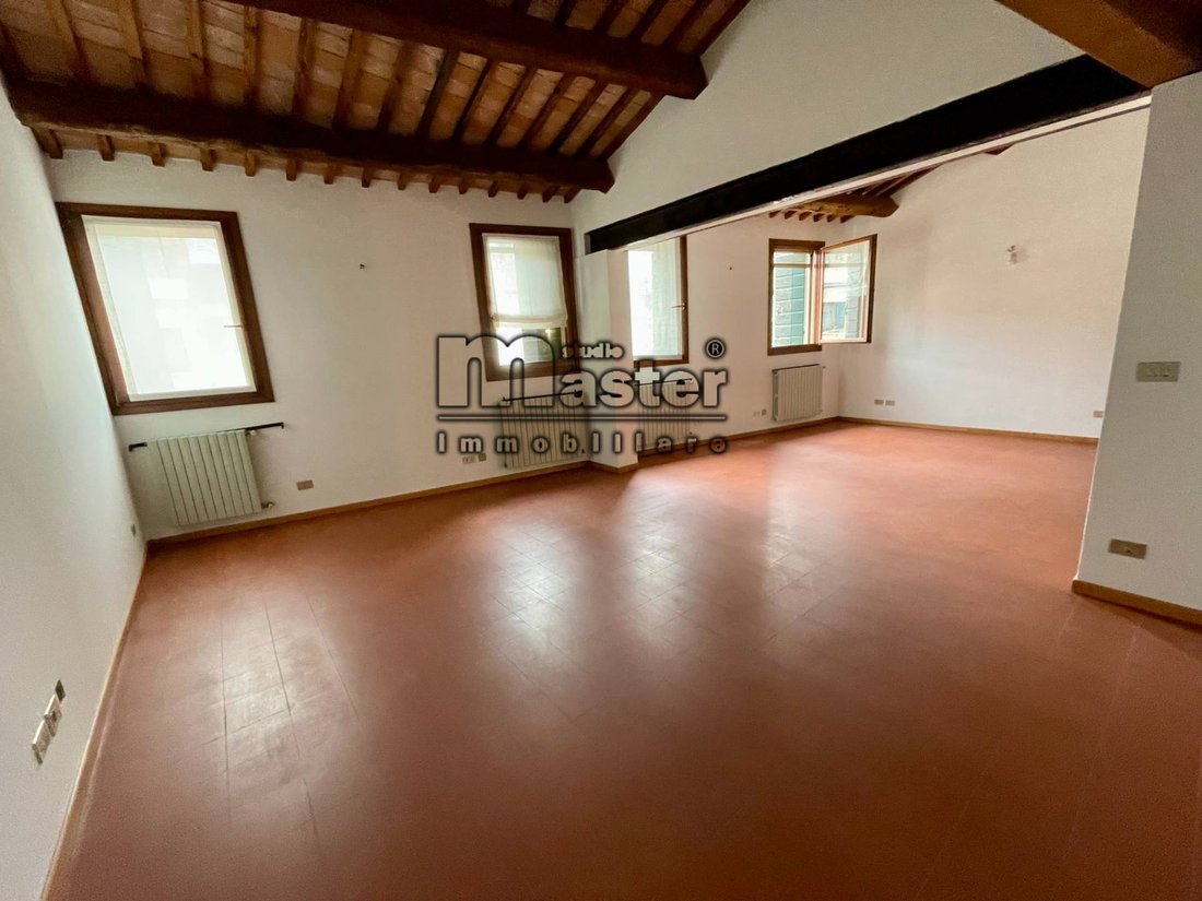 Appartamento 3 Camere In Vendita A Treviso, Centro In Treviso,