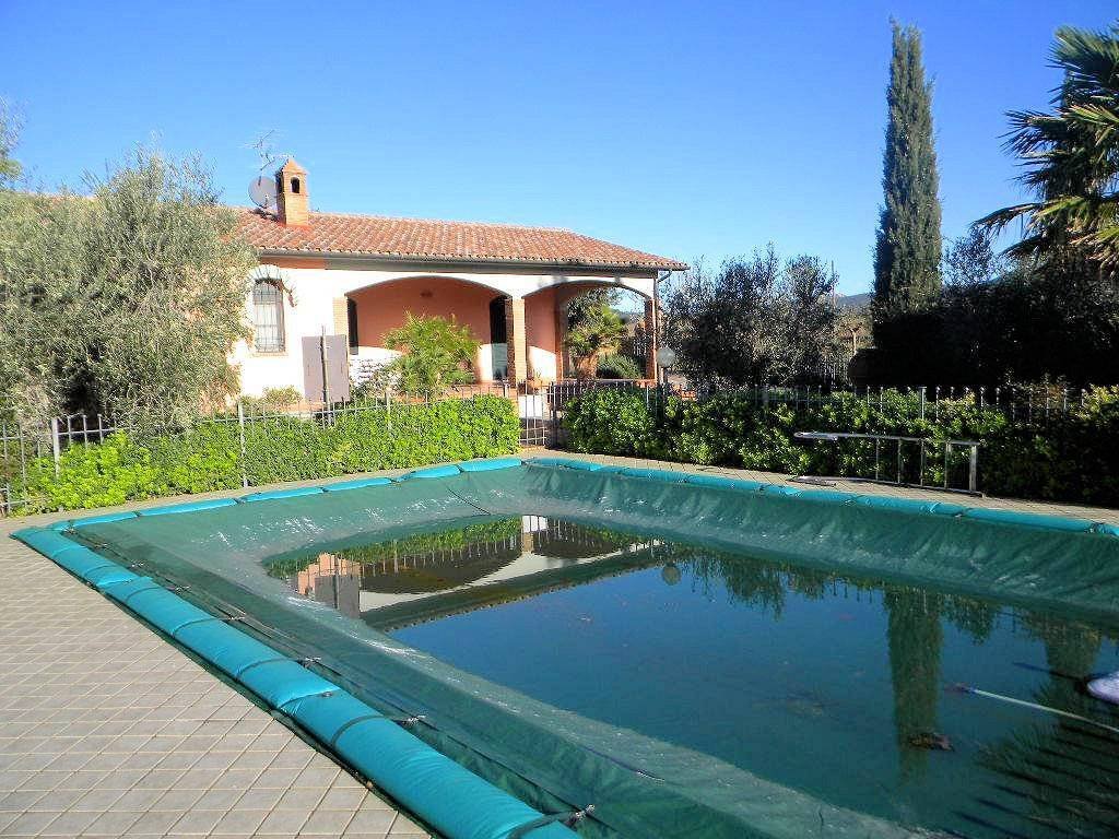 Casa Unifamiliare Con Ampio In Castiglione Della Pescaia, Tuscany
