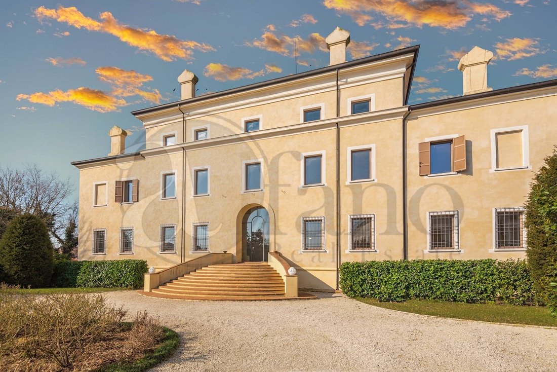 Country House in Gonzaga, Lombardy, Italy 3 - 12750155
