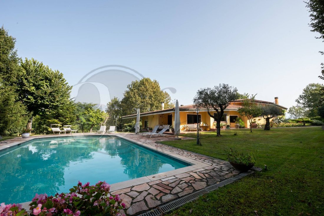 Villa For Sale In Pignataro Interamna In Lazio, Italy For Sale (12749969)