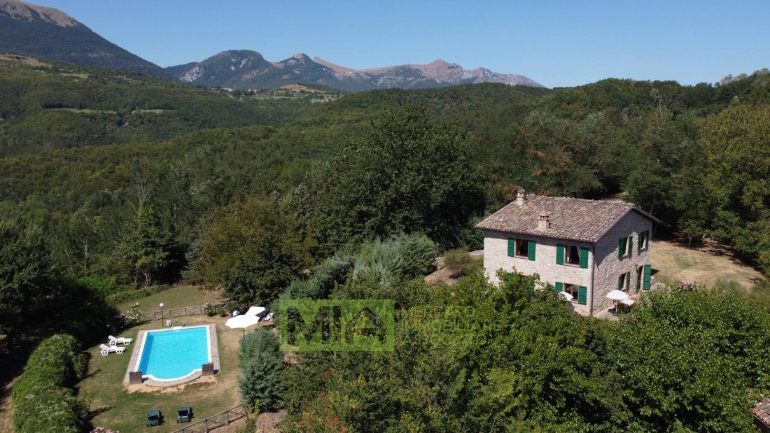 Country House in Amandola, Marche, Italy 2 - 12749522