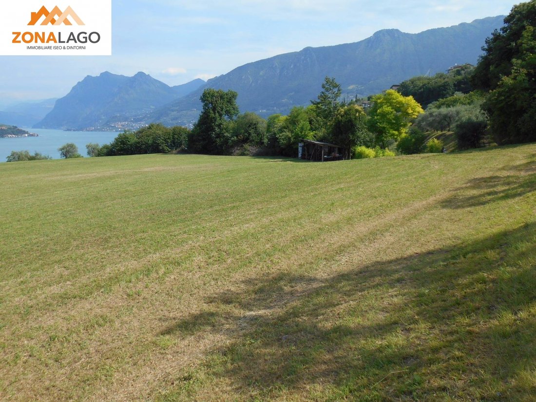 Land in Siviano, Lombardy, Italy 3 - 12749422
