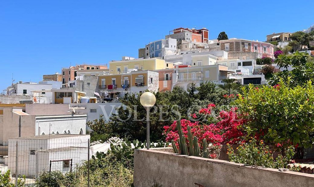 Independent House For Sale In Ponza In Ponza, Lazio, Italy For Sale
