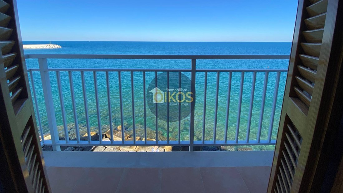 House in Historic Center, Monopoli, Italy 2 - 12744794