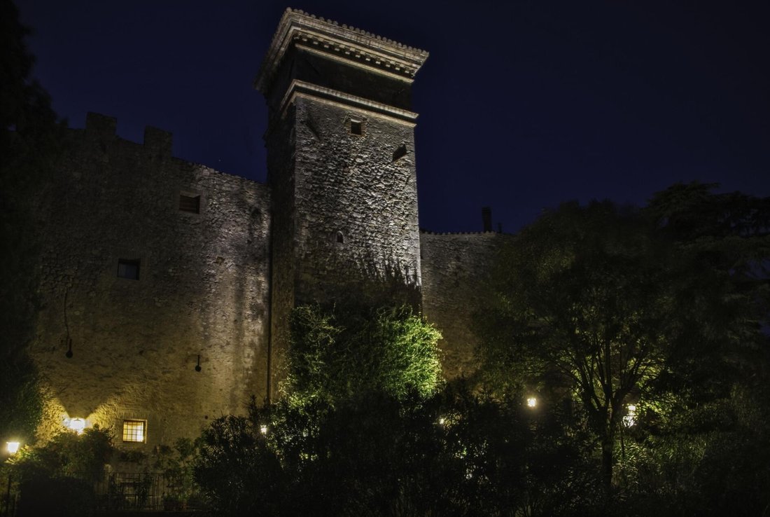 Todi, Umbria, Italy 4 - 12749553