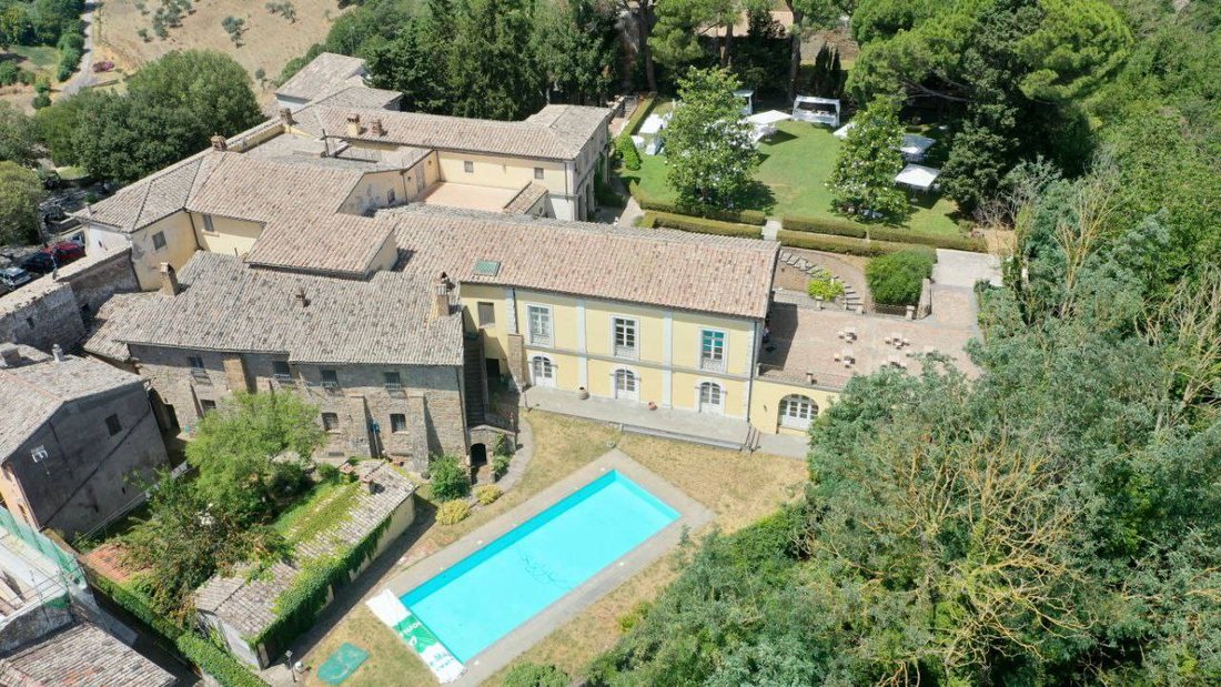 Villa in Bagnoregio, Lazio, Italy 1 - 12750030