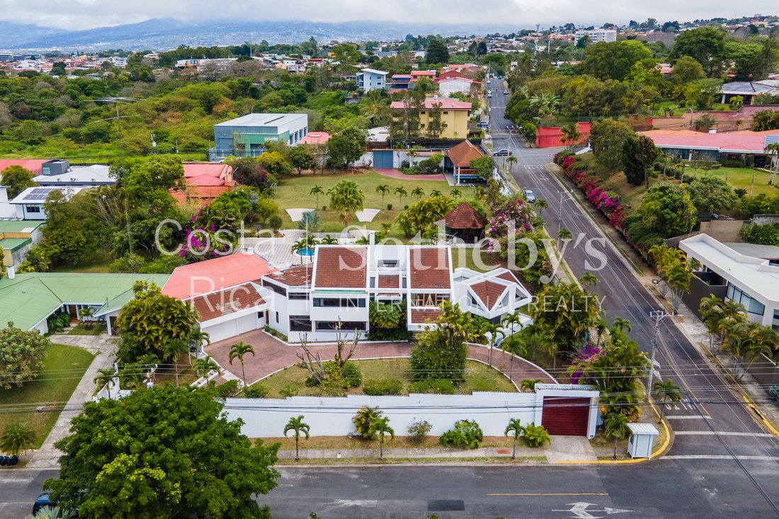 House in Granadilla, San José Province, Costa Rica 2 - 12750446