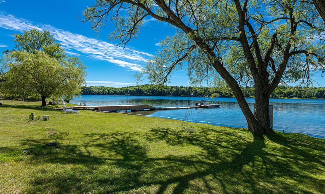 Island Living & Private Beach In Mallorytown, Ontario, Canada For Sale