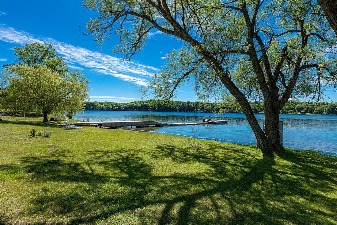 Island Living & Private Beach In Mallorytown, Ontario, Canada For Sale