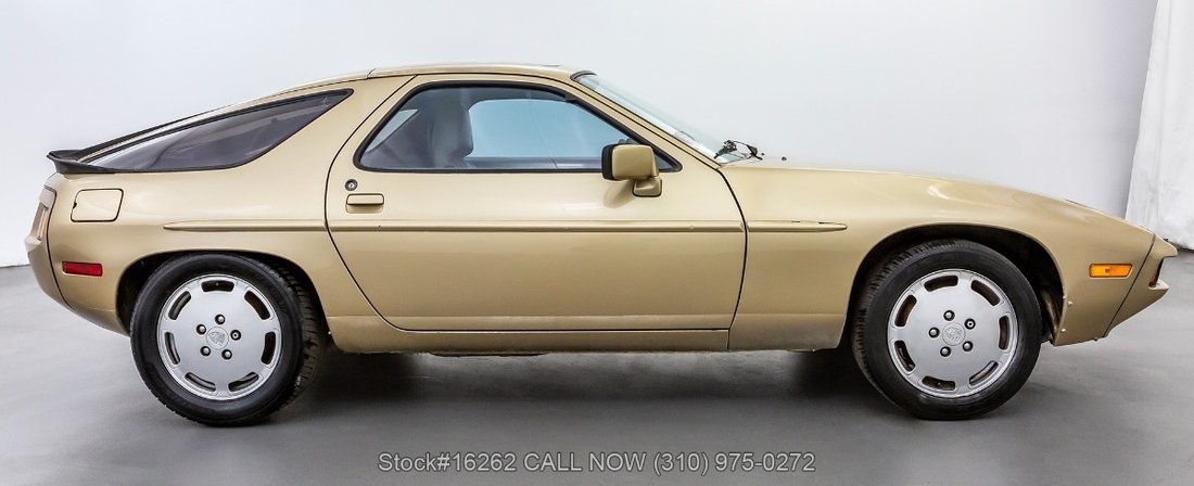 Porsche 928S in Los Angeles, CA 4 - 12754004