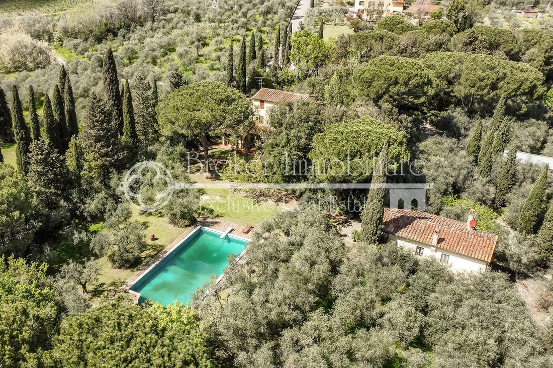 Villa in Center, Pescia, Tuscany 1 - 12755580