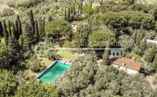 Villa a Centro, Pescia, Toscana 1