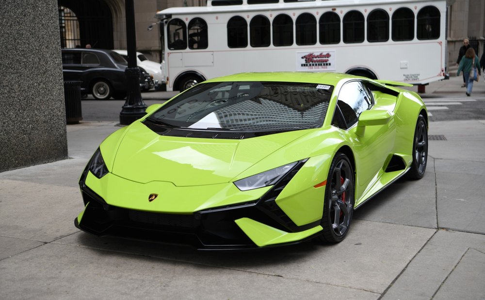 Listings by Gold Coast Auto Gallery - Chicago, IL | JamesEdition