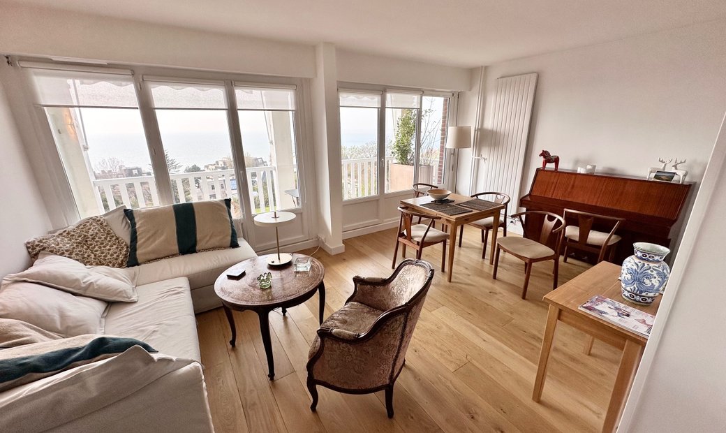 Apartment In Trouville Sur Mer, Normandy, France For Sale (12753776)