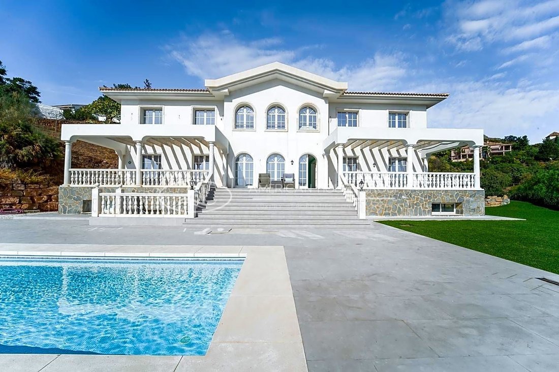 Villa in Benahavis, Andalusia, Spain 1 - 12756890