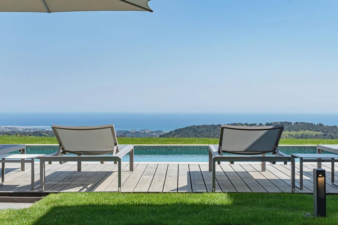 Modern 6 Bedrooms Villa, Located Dans Vence, Provence Alpes Côte D'azur