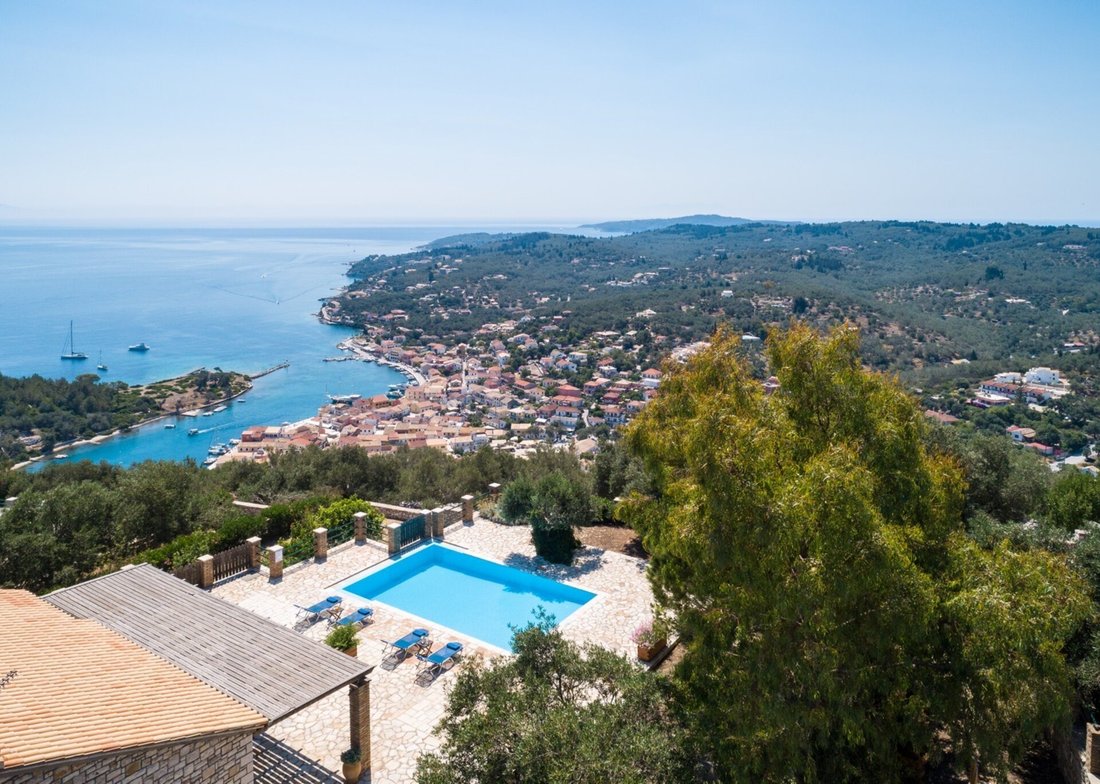 Villa in Paxi, Peloponnese, Western Greece and the Ionian, Greece 1 - 12758828