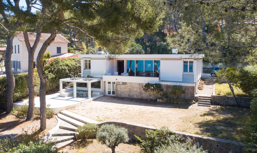 Modernist In Saint Cyr Sur Mer, Provence Alpes Côte D'azur, Frankreich Zu Vermieten (12758651)