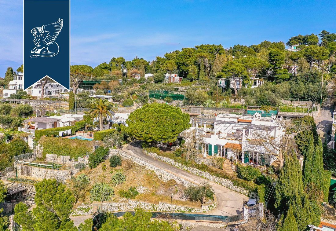 Charming Villa For Sale In Anacapri In Anacapri, Campania, Italy For