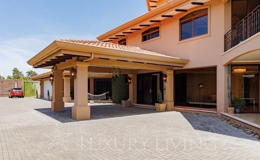 House in Santa Cecilia, Heredia Province, Costa Rica 1