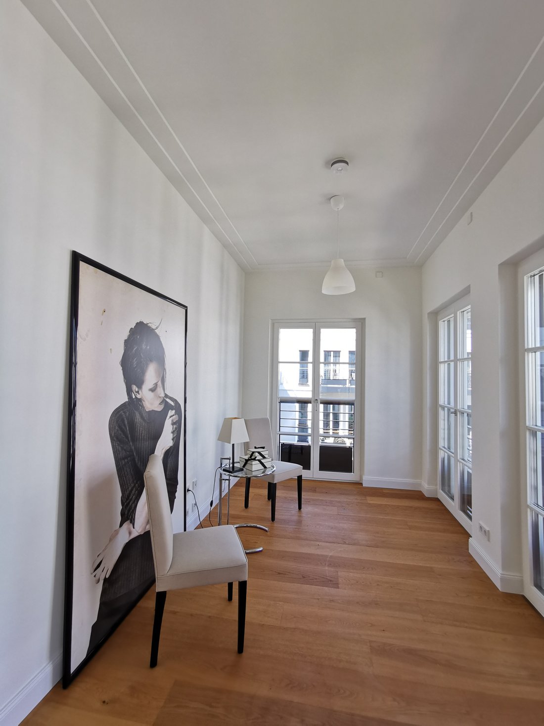 Attractive 3 Room Apartment With In Düsseldorf, North Rhine Westphalia, Germany For Sale (12764384)