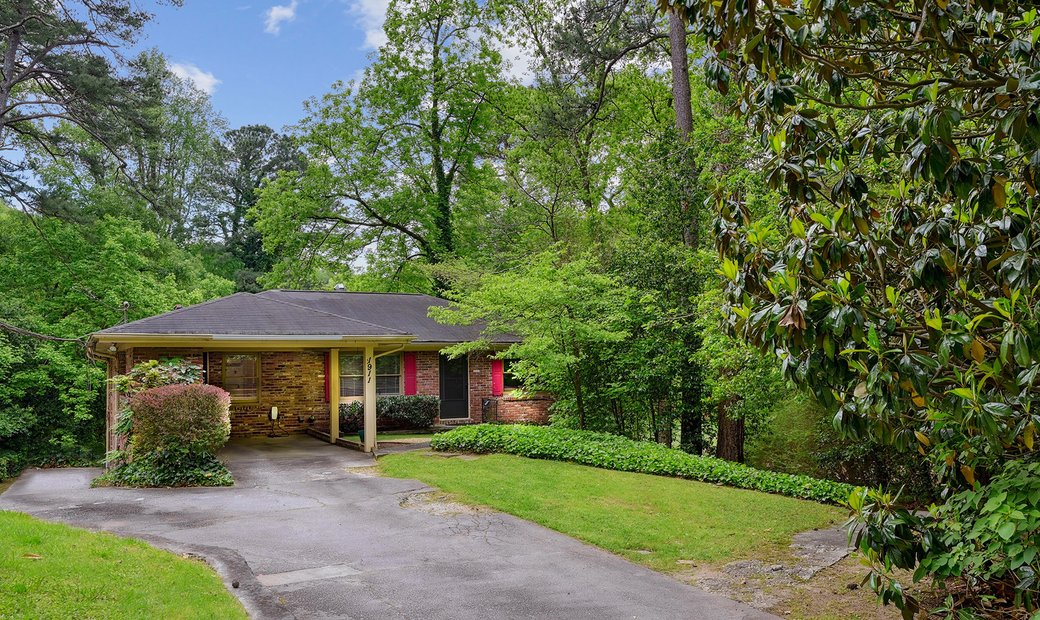 Extremely Rare Opportunity To Own A Collier In Atlanta, United