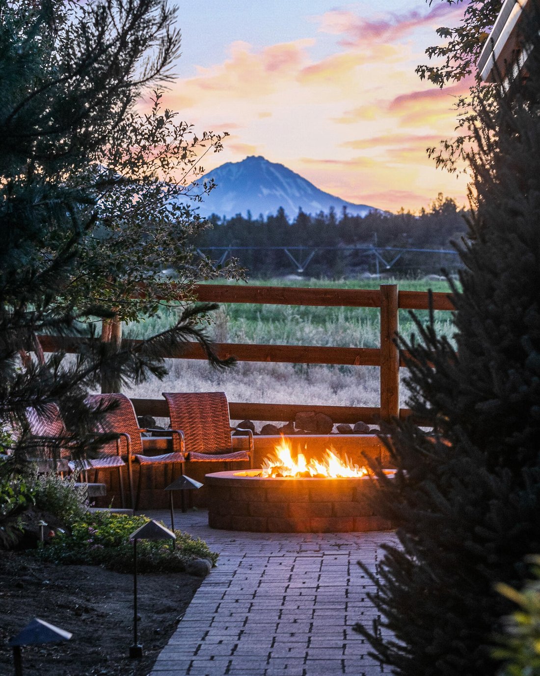 3 Bedrooms Single Family Detached In Bend, Oregon, United States For