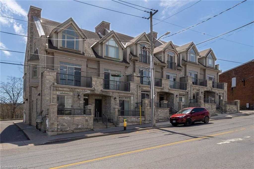 6 4 Bridge Street Dans Picton, Ontario, Canada à Vendre (12762208)