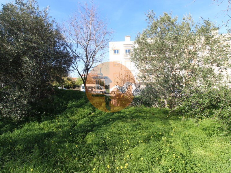 Land With Feasibility Of Building A Building Of In Almancil, Algarve