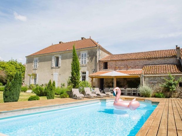 Luxury homes with terrace for sale in Pouillé, Pays de la Loire, France ...