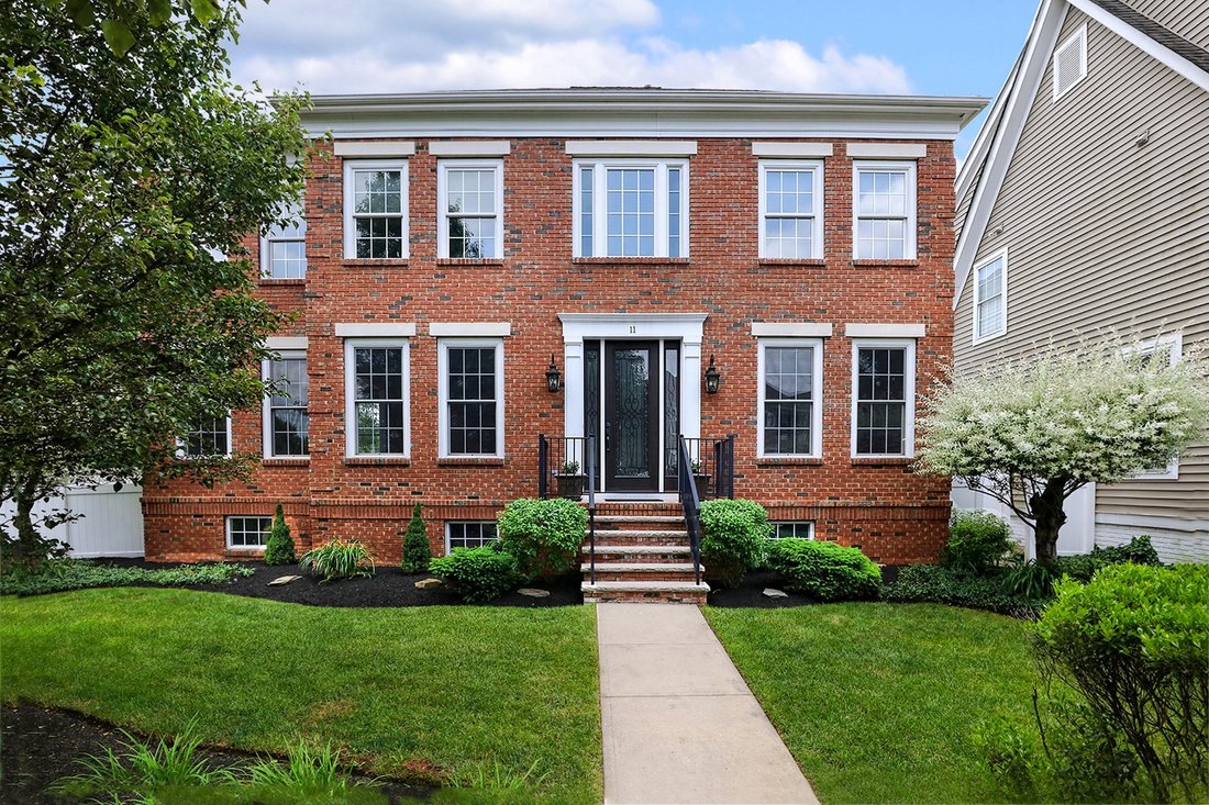 Live In Luxury In Town In Robbinsville Township, New Jersey, United