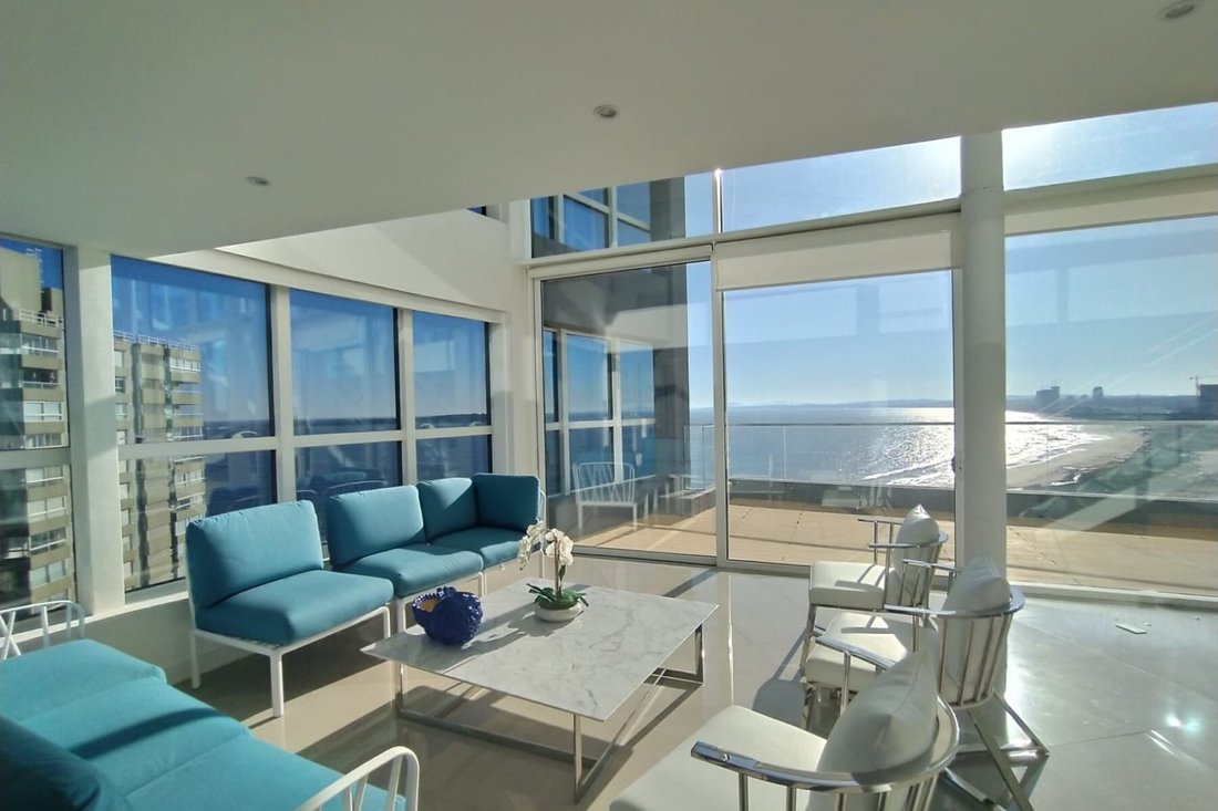 Luxurious Penthouse With In Punta Del Este, Maldonado Department