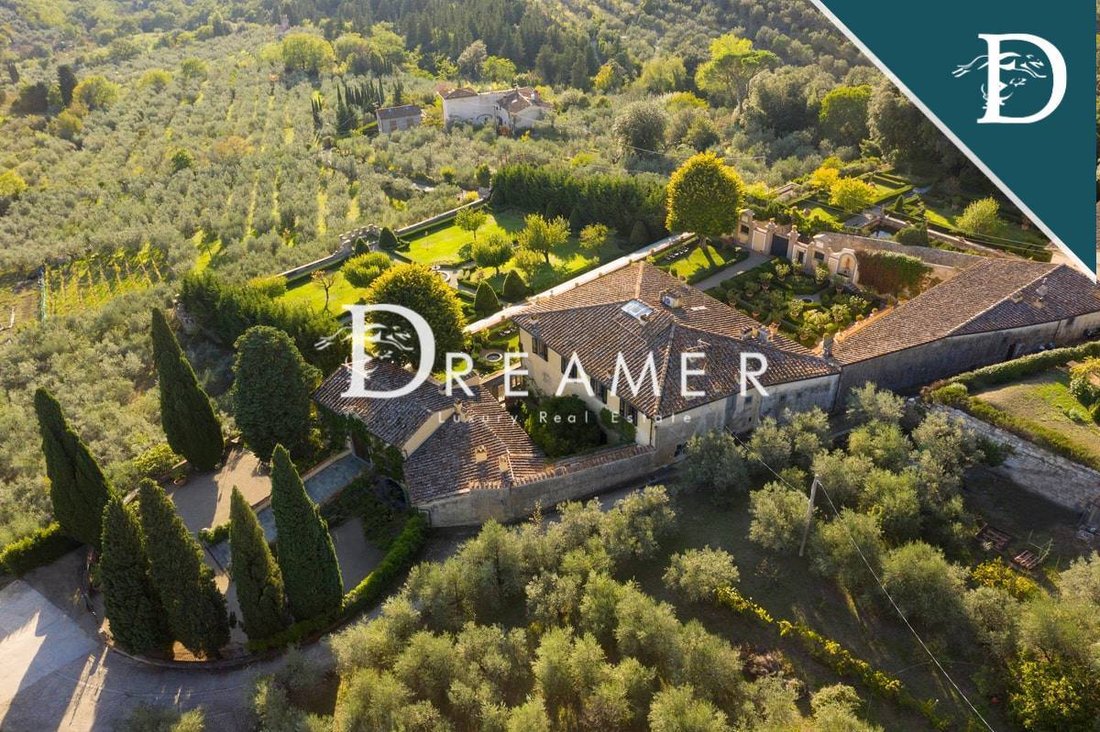 Villa in Serpiolle - Massoni, Florence, Italy 2 - 12772282