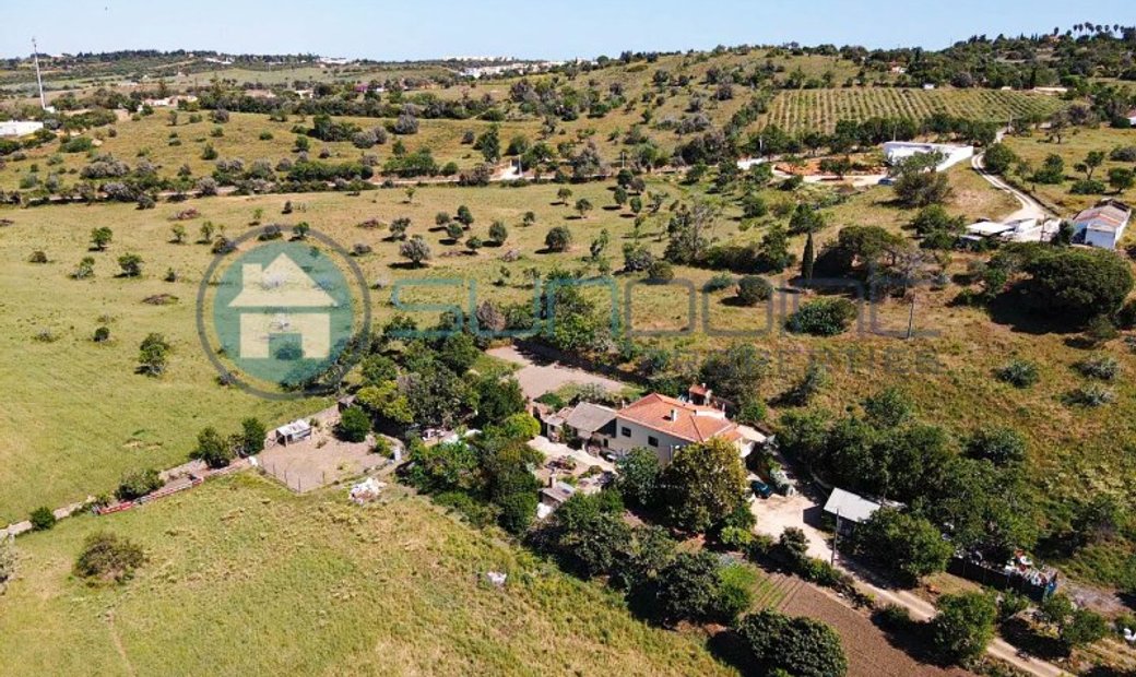 Property With 25.720sq.M Farmland Only 5 Minutes In Lagos, Algarve