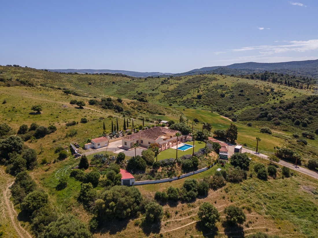 Finca in San Martin del Tesorillo, Andalusia, Spain 1 - 12772140