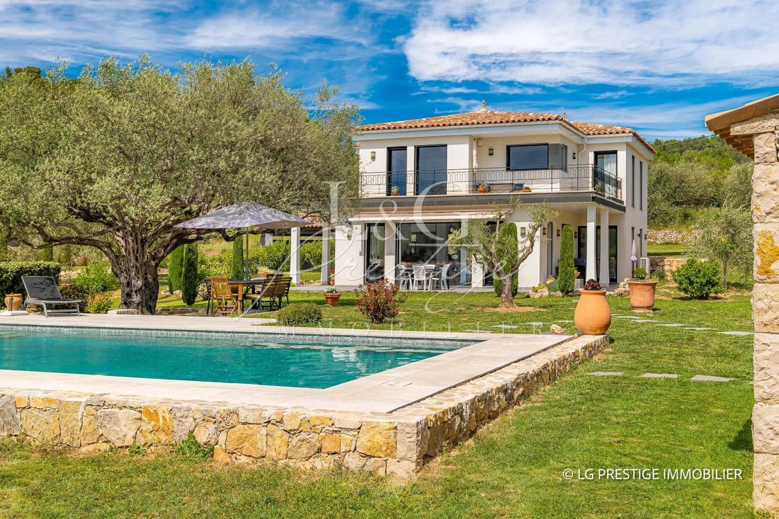 Sale Villa Fayence Dans Fayence, Provence Alpes Côte D'azur, France à