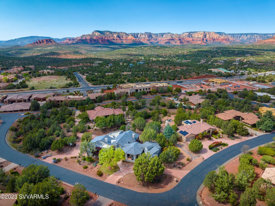 5 Bedrooms Single Family Detached In Sedona, Arizona, United States For