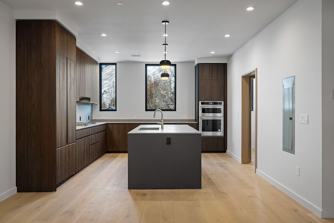 Deed Restricted Condo Downtown Jackson In Jackson, Wyoming, United