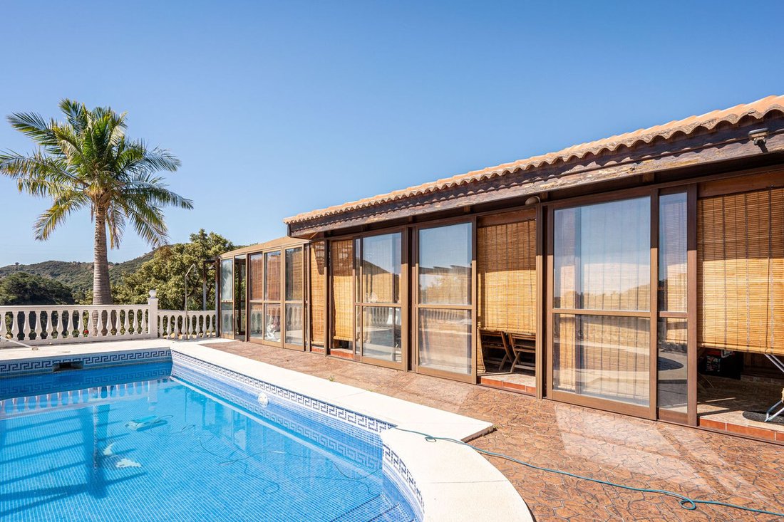 Finca in Estepona, Andalusia, Spain 1 - 12770147