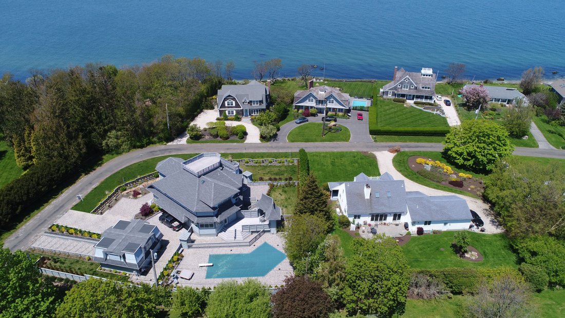 110 Soundview Road, Orient, New York, 11957 In Orient, New York, Stati