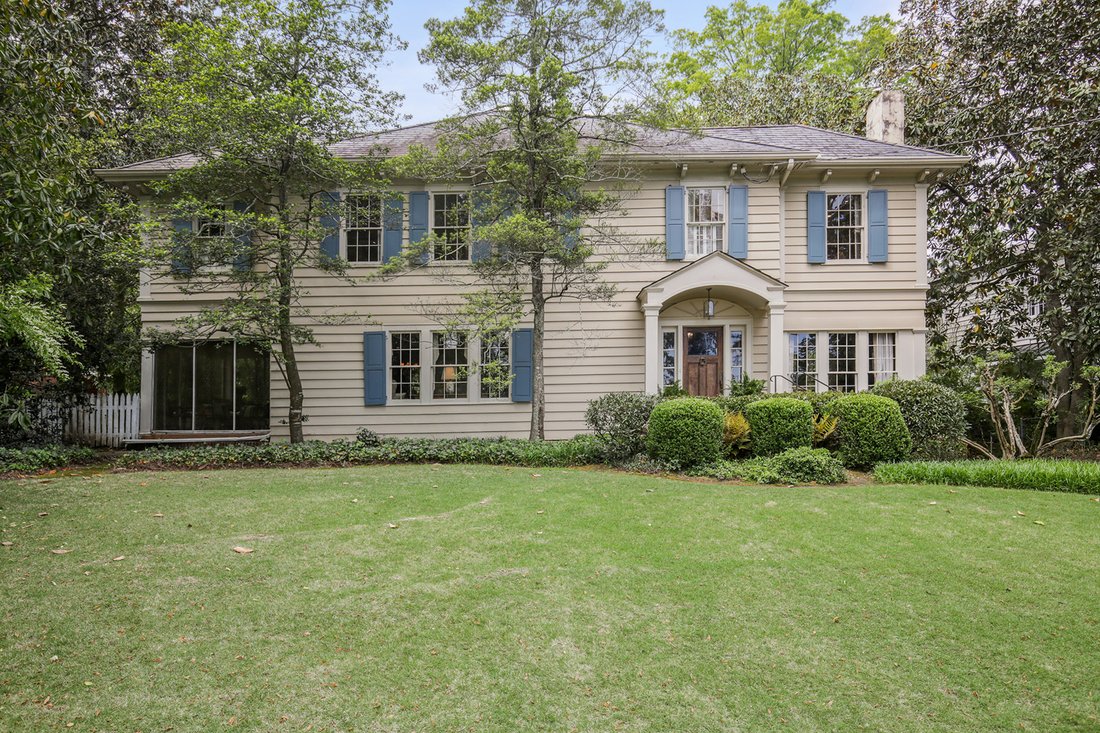 Beautiful Home In Historic Brookhaven In Brookhaven, United States For Sale (12769116)