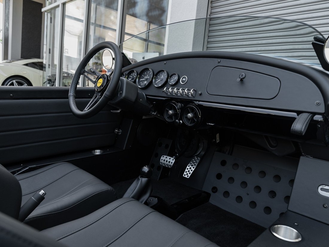 Cabriolet in Naples, FL 2 - 12773453