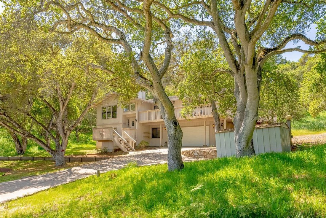 6 Bedrooms Single Family Detached In Salinas, California, United States