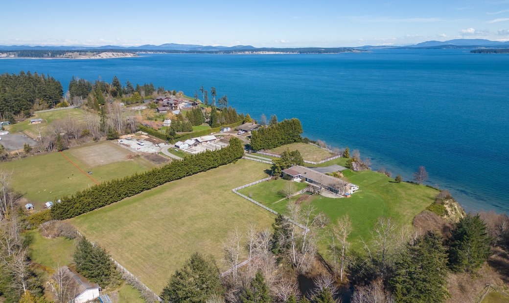 Stunning Waterfront Acreage In Saanichton, British Columbia, Canada For