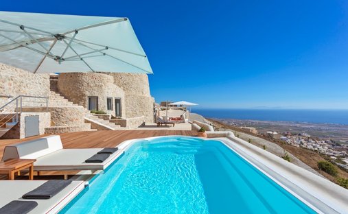 Villa in Thira, Aegean, Greece 1